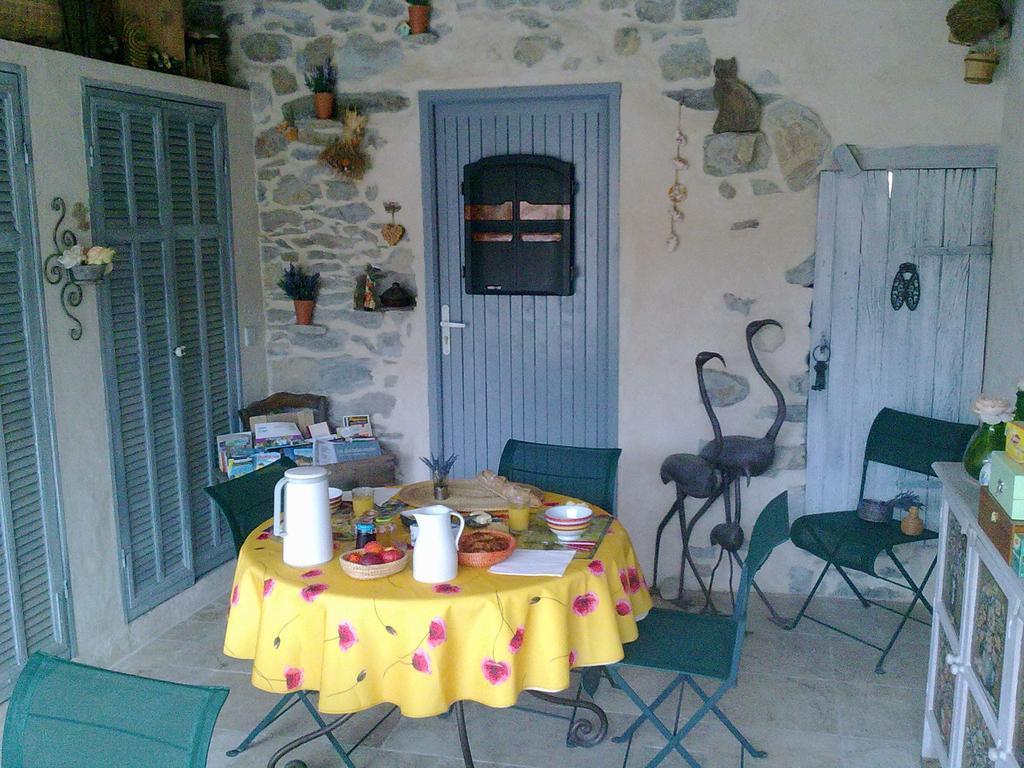 Bed and Breakfast La Bastide Des Sources Le Castellet  Esterno foto