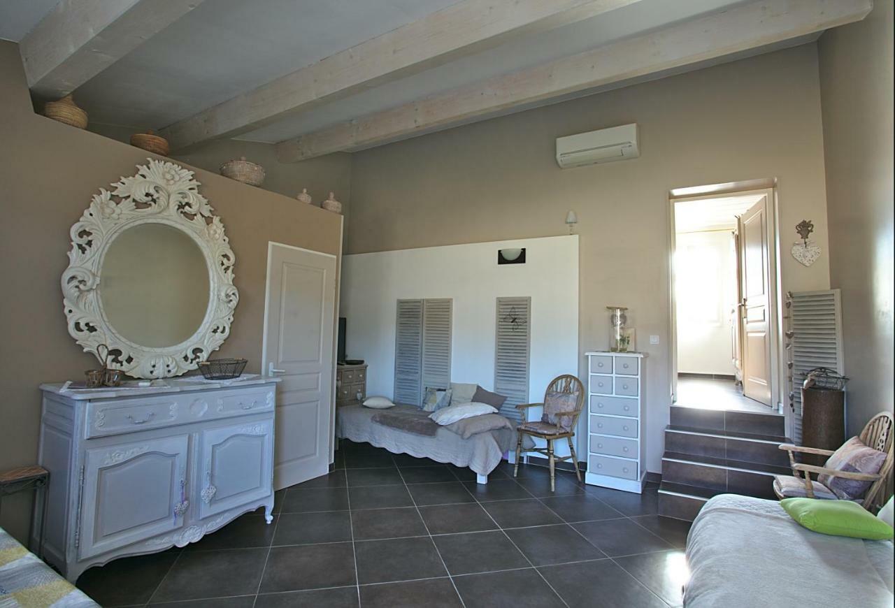 Bed and Breakfast La Bastide Des Sources Le Castellet  Esterno foto